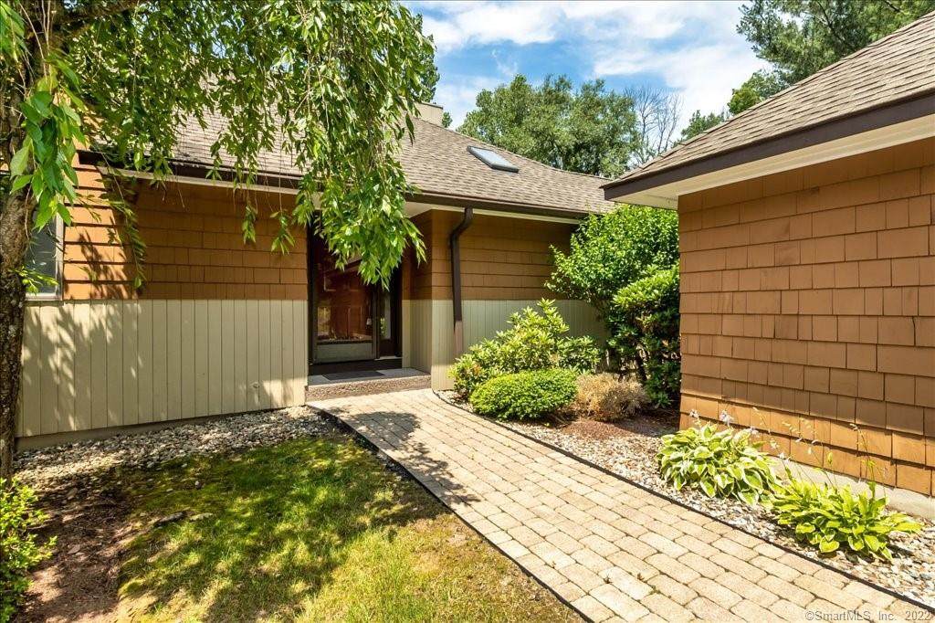 31 Bathcrescent Lane - Photo 1