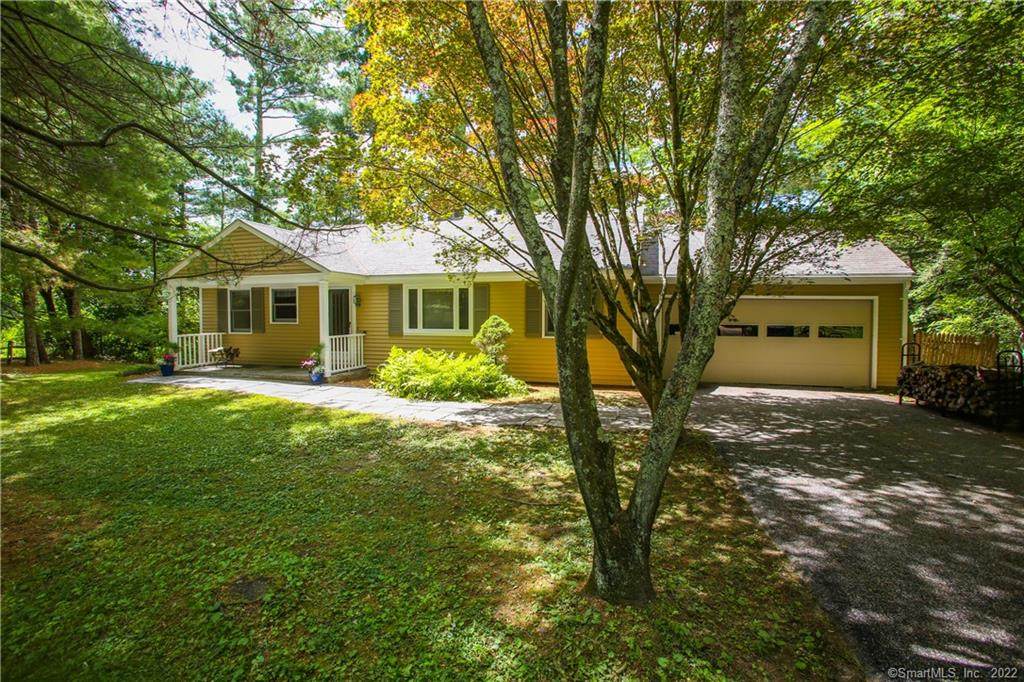 11 Woodland Circle - Photo 1