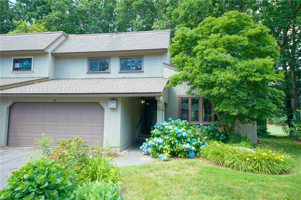 38 Applewood Lane - Photo 1