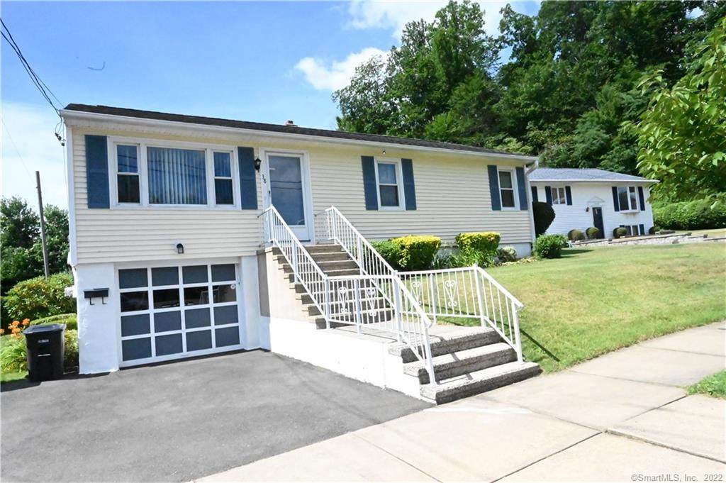 38 Laura Lane - Photo 1