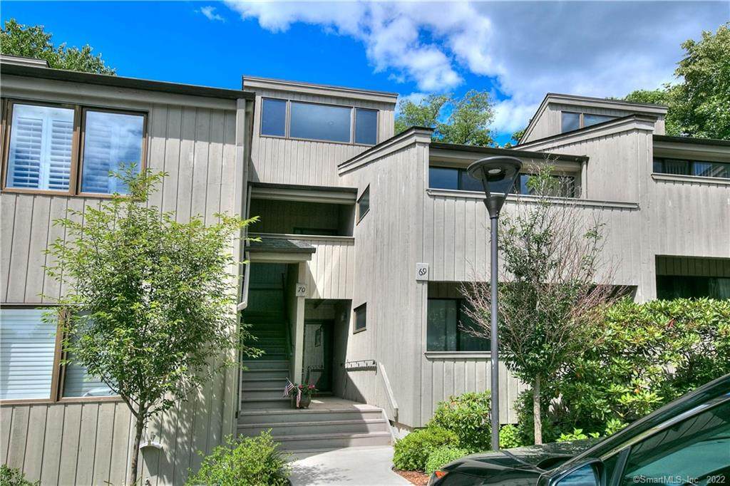 70 Whitney Glen - Photo 1