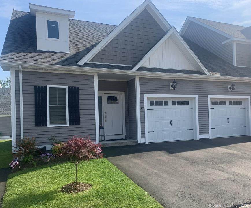 12 Lakeside Drive - Photo 1