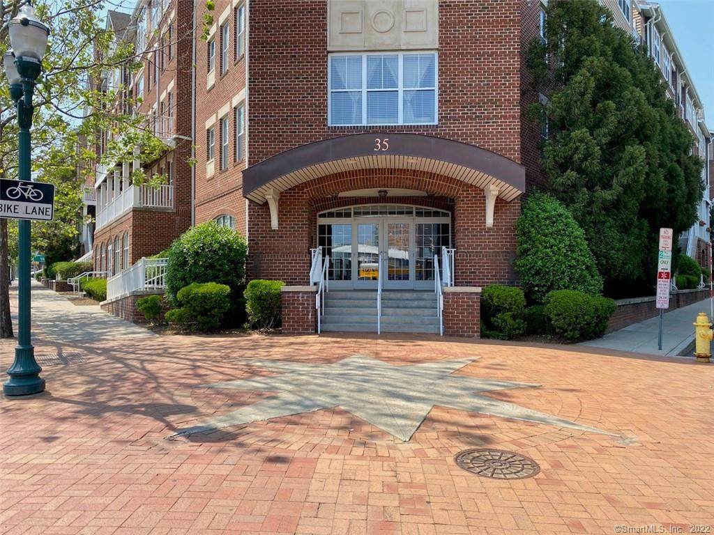 35 Broad Street - Photo 1