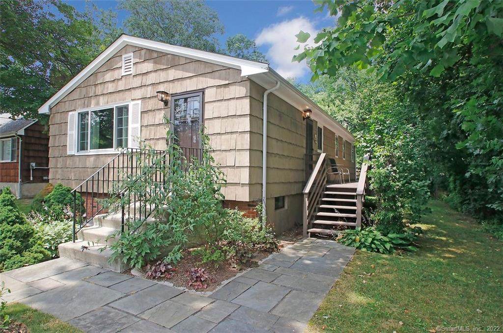 260 Dexter Drive - Photo 1