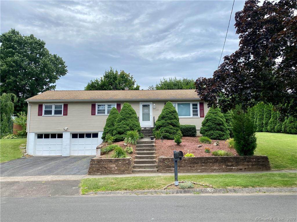 270 Glenn Drive - Photo 1