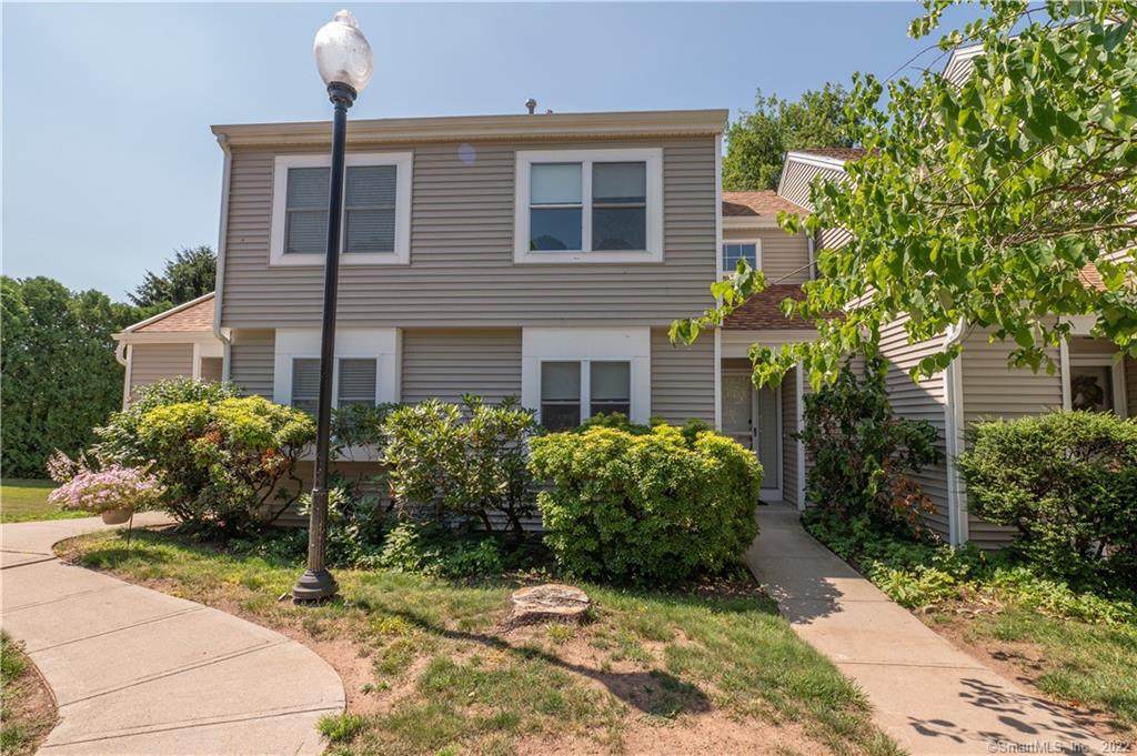43 Brentwood Drive - Photo 1