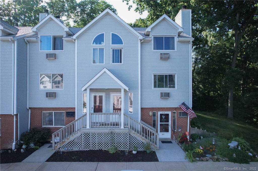925 Oronoke Road - Photo 1