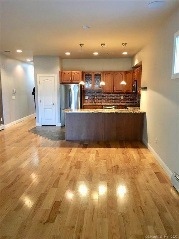 16 Broad Street - Photo 1
