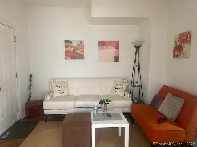 118 Pequonnock Street - Photo 1