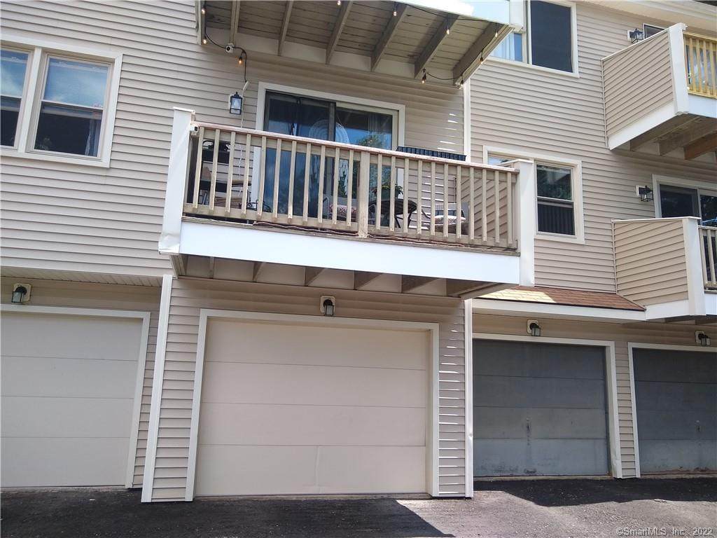 495 Glendale Avenue - Photo 1