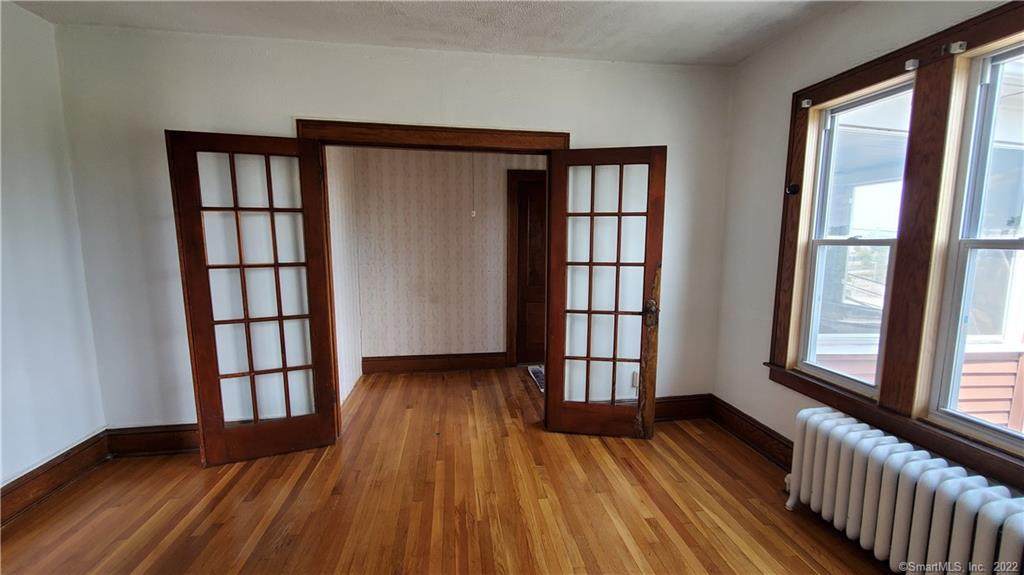 475 New Park Avenue - Photo 1
