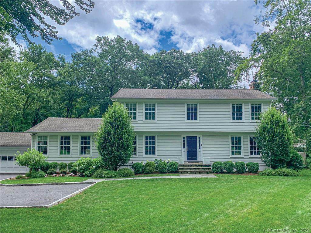 11 Stonybrook Road - Photo 1