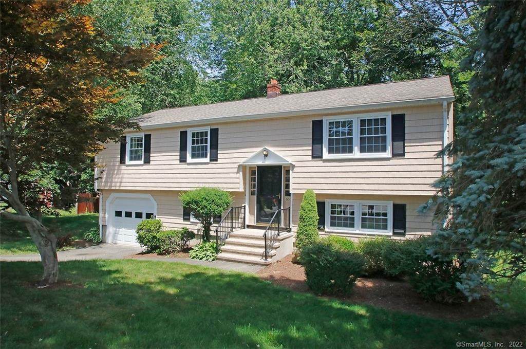 65 Claremont Circle - Photo 1
