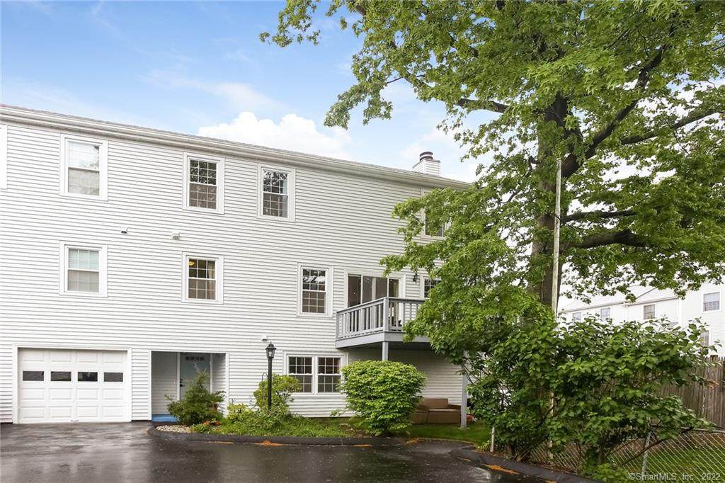 254 Seaside Avenue - Photo 1