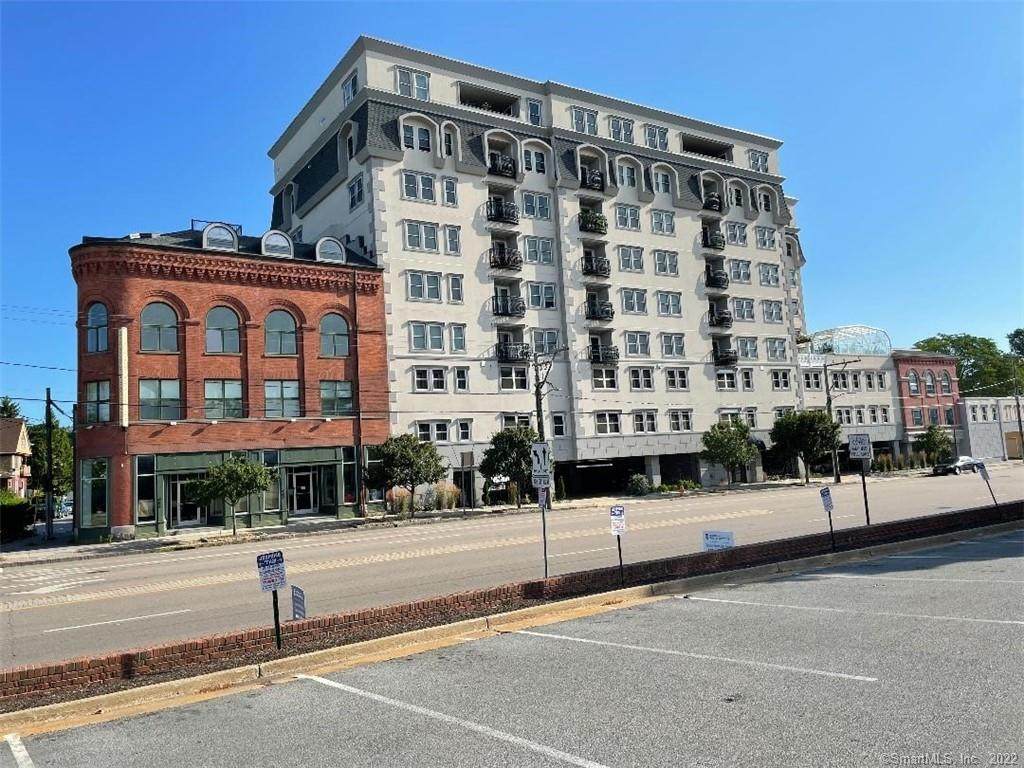 461 Bank Street - Photo 1