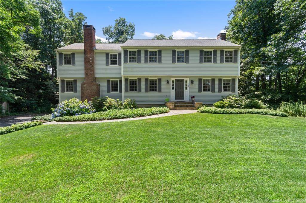 29 Arrowhead Drive - Photo 1
