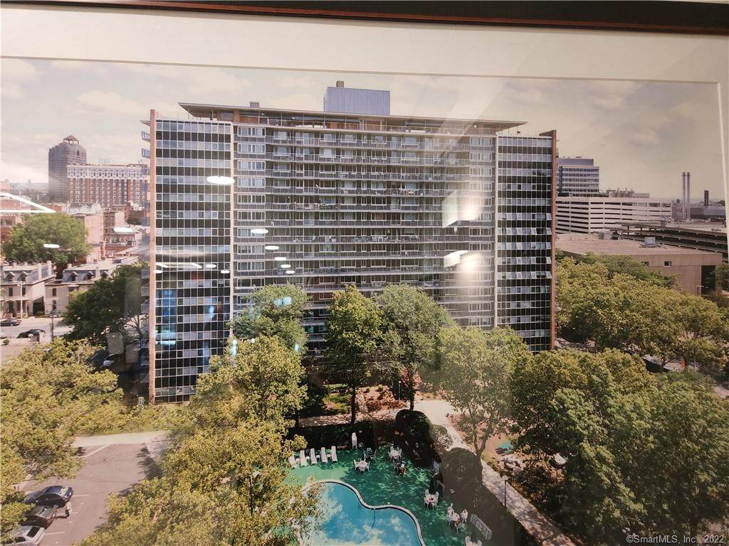 100 York Street - Photo 1