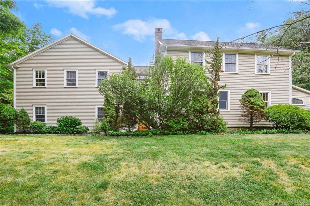 245 Newtown Turnpike - Photo 1