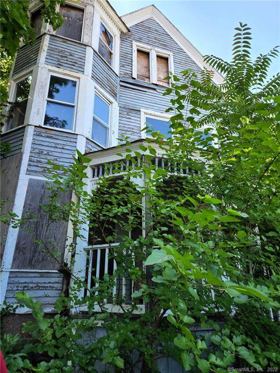 975 Main Street - Photo 1