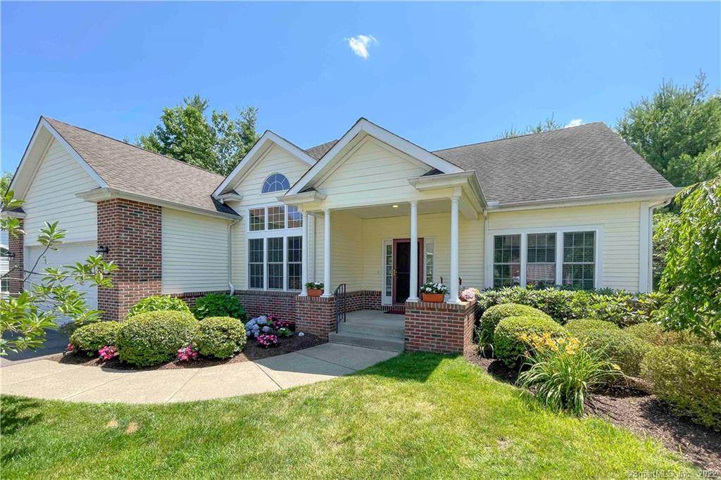 96 Emily Way - Photo 1