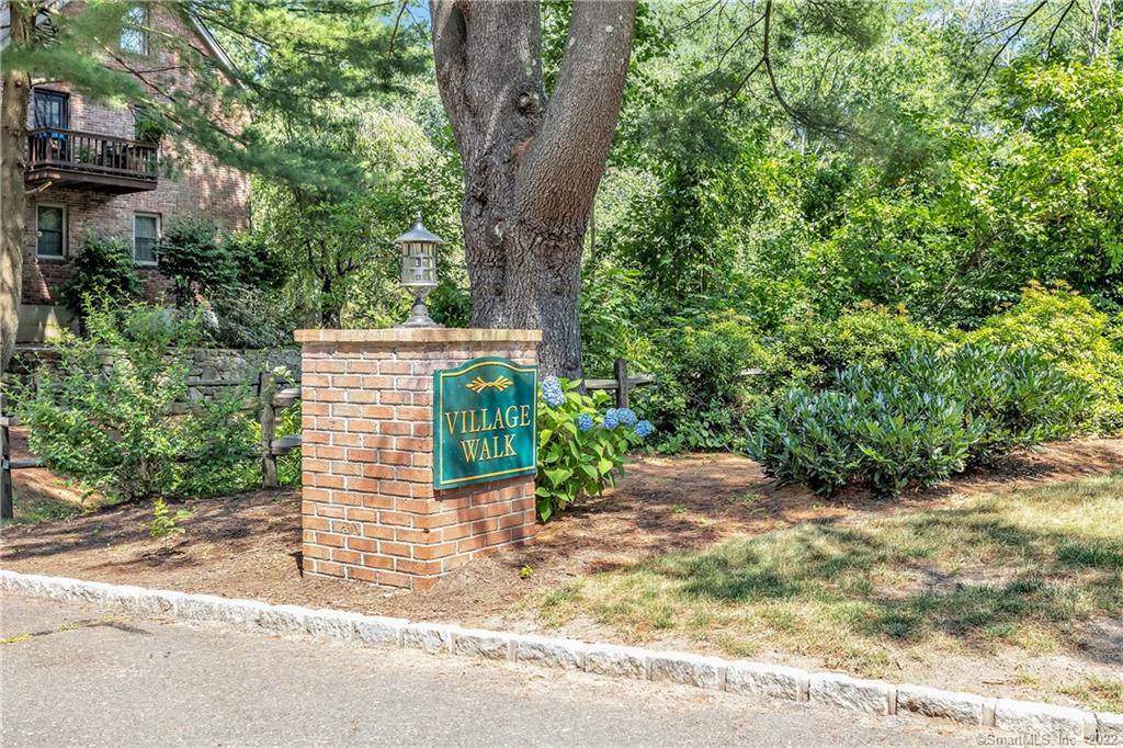 44 Village Walk - Photo 1