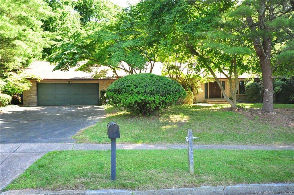 125 Highwood Drive - Photo 1