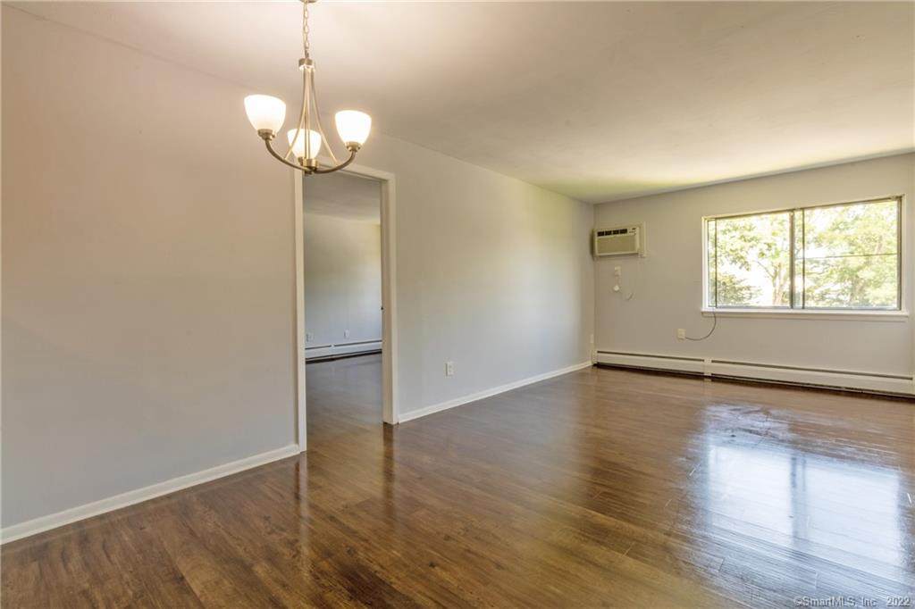 905 Burnside Avenue - Photo 1