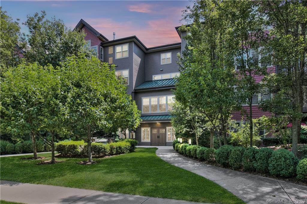 100 Richards Avenue - Photo 1