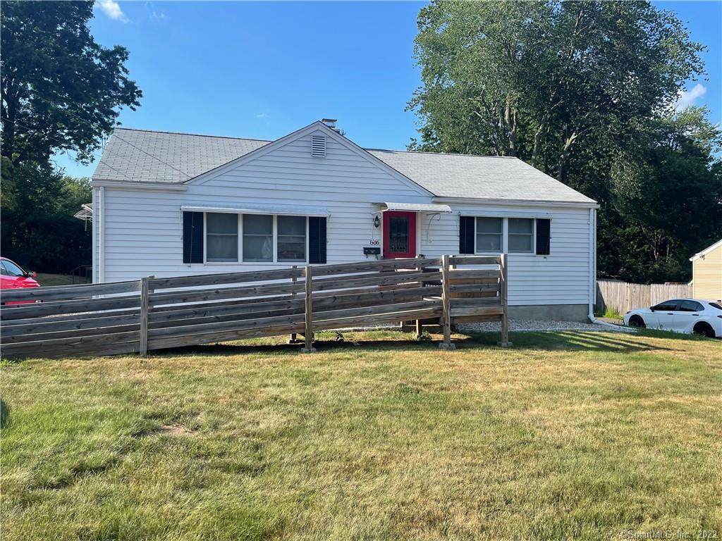 806 Nott Street - Photo 1