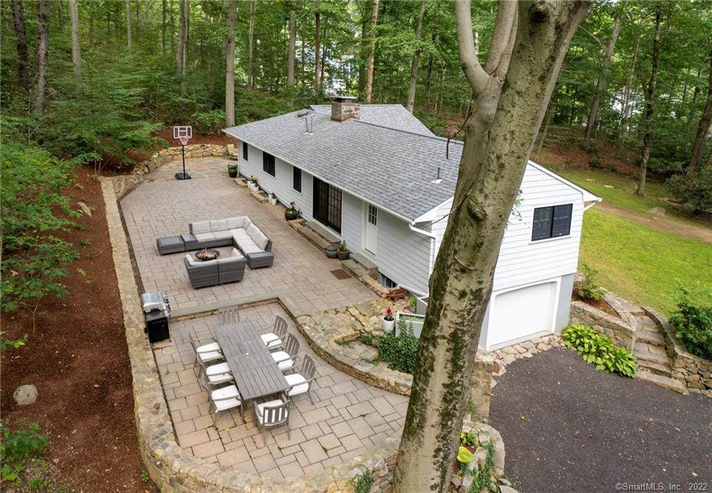 9 Oak Ledge Lane - Photo 1