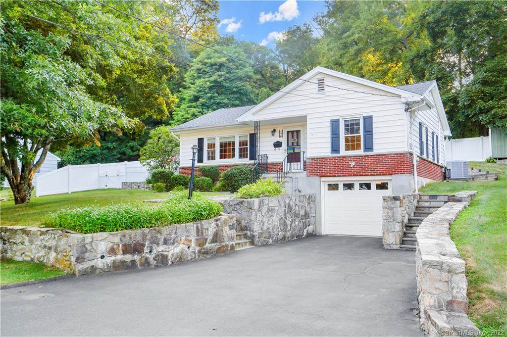 19 Deleo Drive - Photo 1