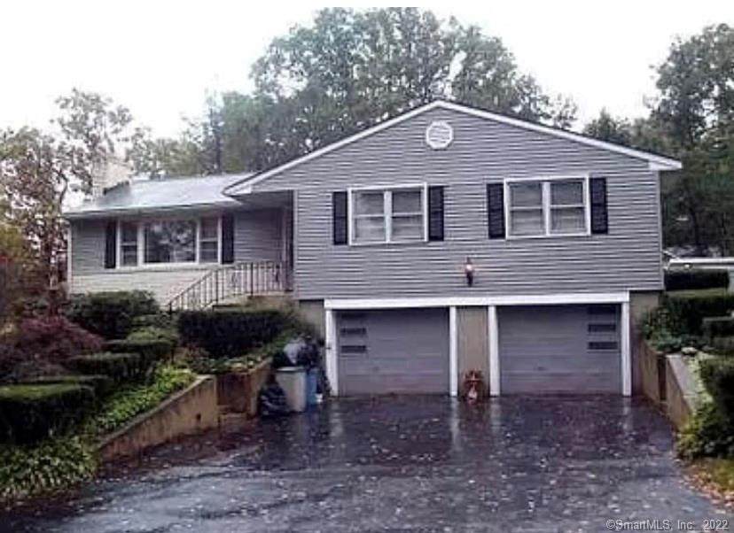 14 Surrey Drive - Photo 1
