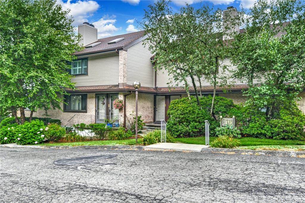 2539 Bedford Street - Photo 1