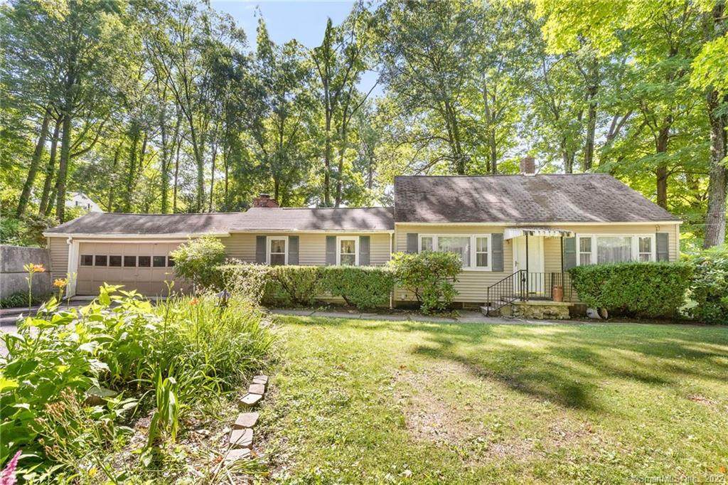74 Glendale Avenue - Photo 1