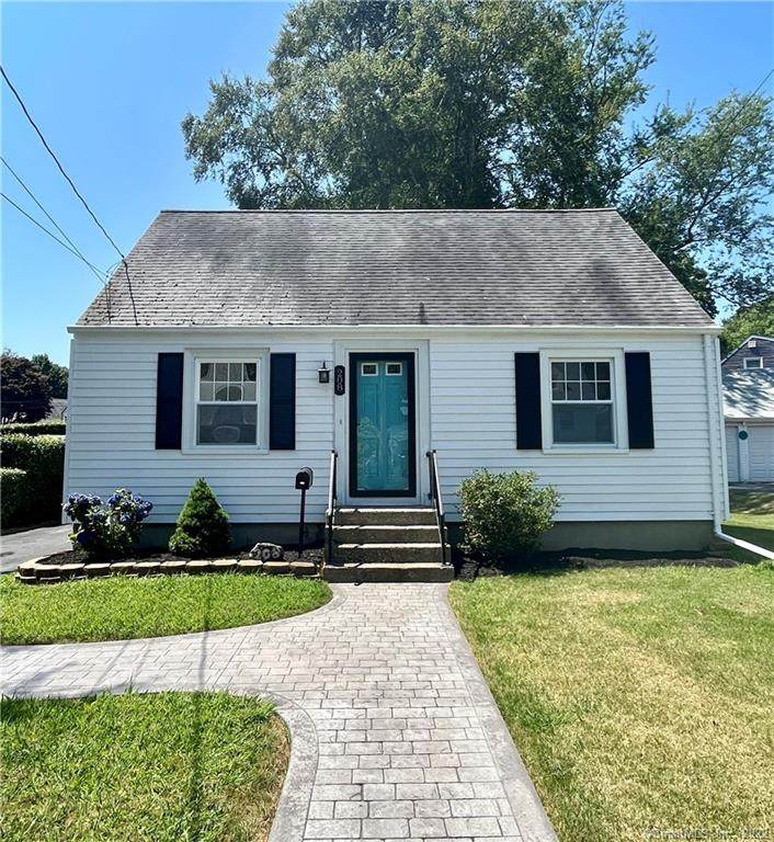 208 Shennecossett Parkway - Photo 1