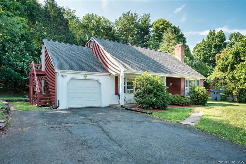 944 New Britain Avenue - Photo 1