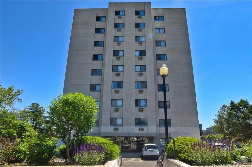 51 Schuyler Avenue - Photo 1