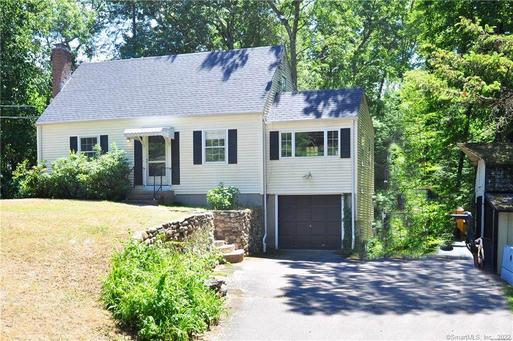 11 Woodland Drive - Photo 1