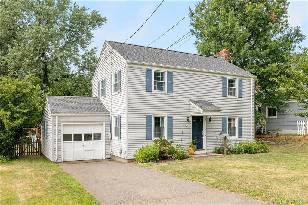 8 Hooker Drive - Photo 1