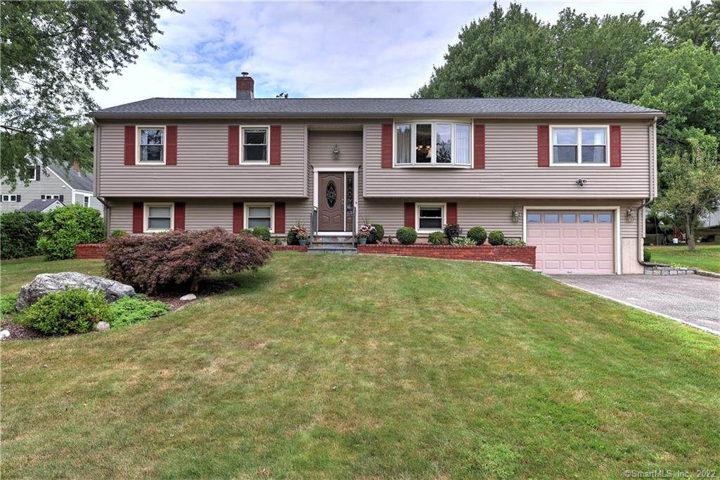 462 Mayflower Place - Photo 1