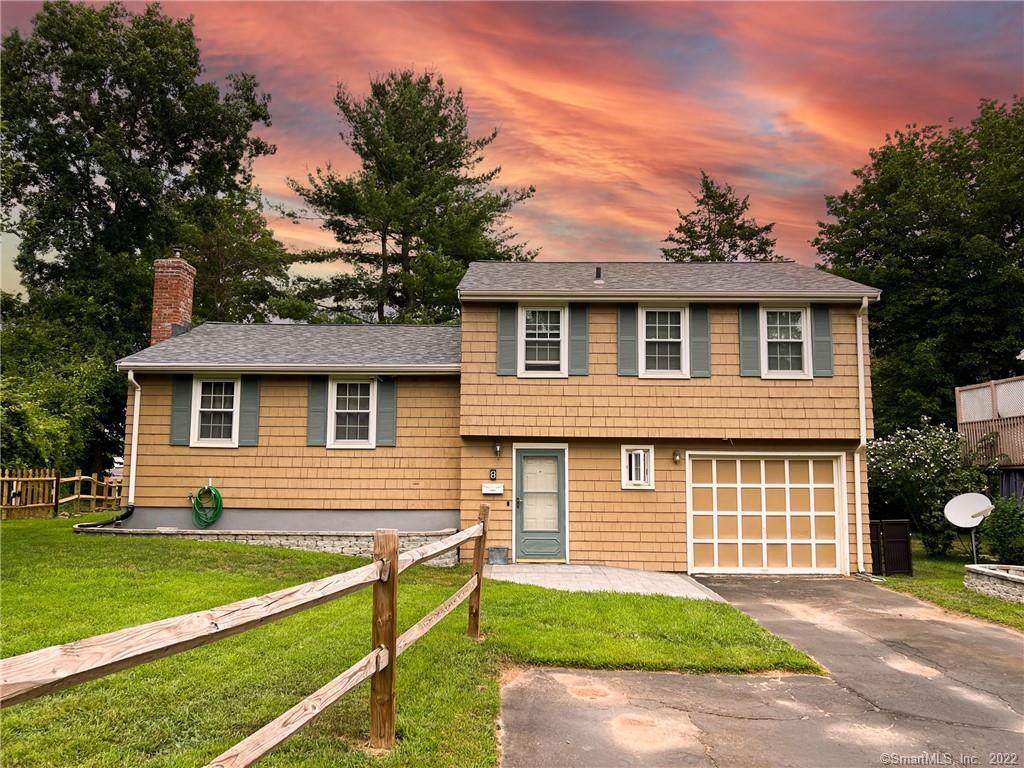 8 Blue Spruce Street - Photo 1