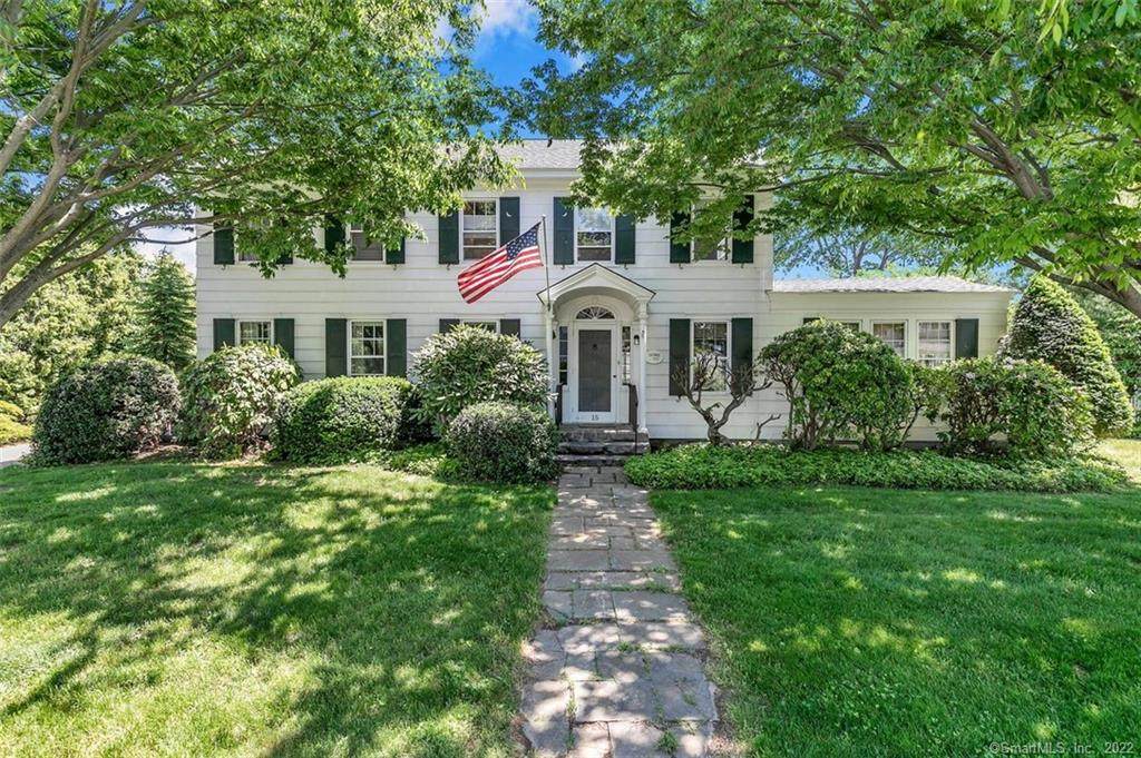 15 Willard Avenue - Photo 1