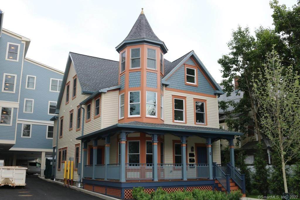 287 Washington Boulevard - Photo 1
