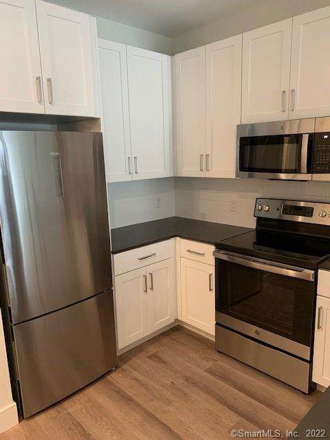 10a Willard Road - Photo 1