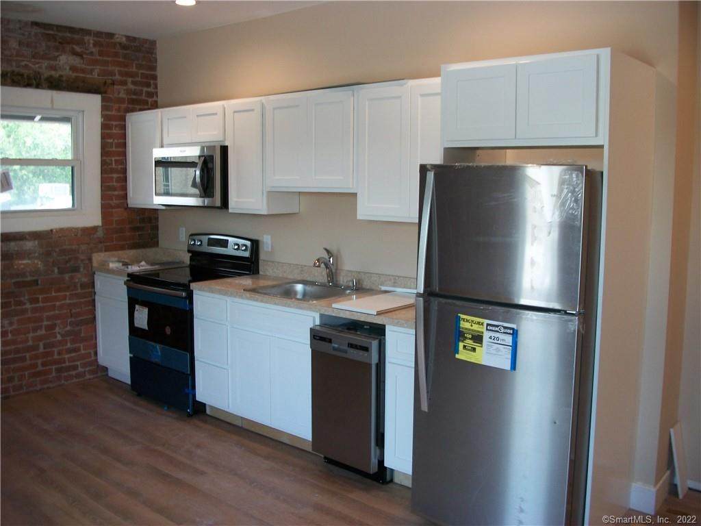 59 Broadway - Photo 1