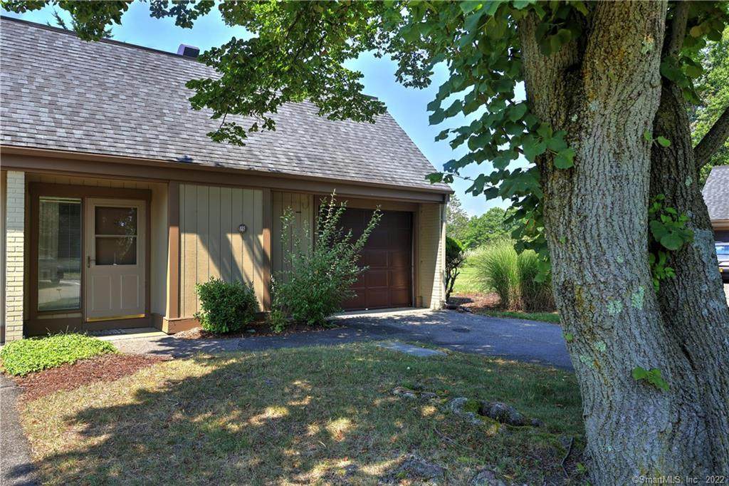85 Viscount Drive - Photo 1