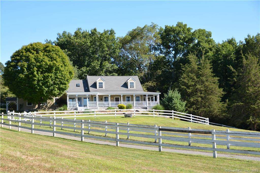 819 Main Street - Photo 1