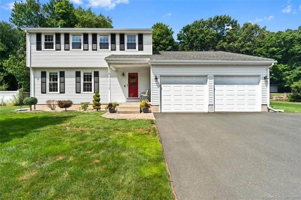 138 Gail Lane - Photo 1