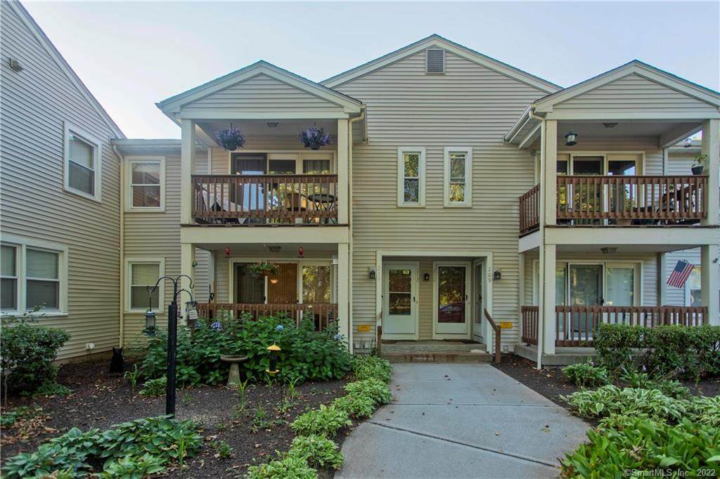 212 Ashmead Commons - Photo 1