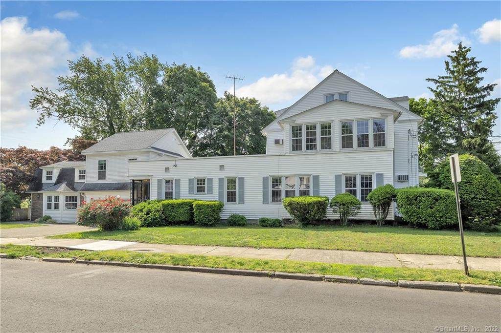 388 Brooklawn Avenue - Photo 1
